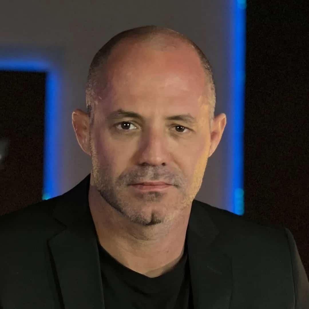 Cesarandsantos faz show em Belo Horizonte/MG no Nicolau Bar da Esquina no dia domingo, 5 de abril de 2026, às 18:00.
O evento será do estilo Rock e promete reunir fãs para uma noite especial de música ao vivo.
O show acontece no Nicolau Bar da Esquina, um espaço conhecido por receber eventos na cidade de Belo Horizonte.
Endereço: R. Dicíola Horta, 77 - Belvedere, Belo Horizonte - MG, 31015-065, Brasil.
Consulte informações e ingressos nos canais oficiais do evento.
Instagram do local: https://www.instagram.com/nicolaubardaesquina/. Instagram do artista: https://instagram.com/cesarandsantos.
O show de Cesarandsantos promete atrair fãs na cidade de Belo Horizonte.
Perguntas frequentes sobre o evento:
Pergunta: Quando acontece o show de Cesarandsantos em Belo Horizonte?
Resposta: O show acontece domingo, 5 de abril de 2026 às 18:00.
Pergunta: Onde acontece o evento?
Resposta: O evento acontece no Nicolau Bar da Esquina em Belo Horizonte. - Cesarandsantos Beatles’n Brunch em Belo Horizonte Nicolau Bar da Esquina domingo 5 de abril 18h