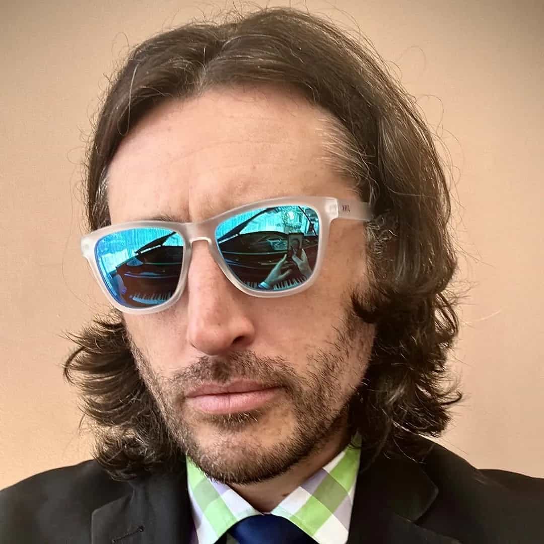 Evan Megaro apresenta Tributo a Sade no Clube de Jazz do Café com Letras, Belo Horizonte, sexta-feira 3 de abril de 2026 às 21h