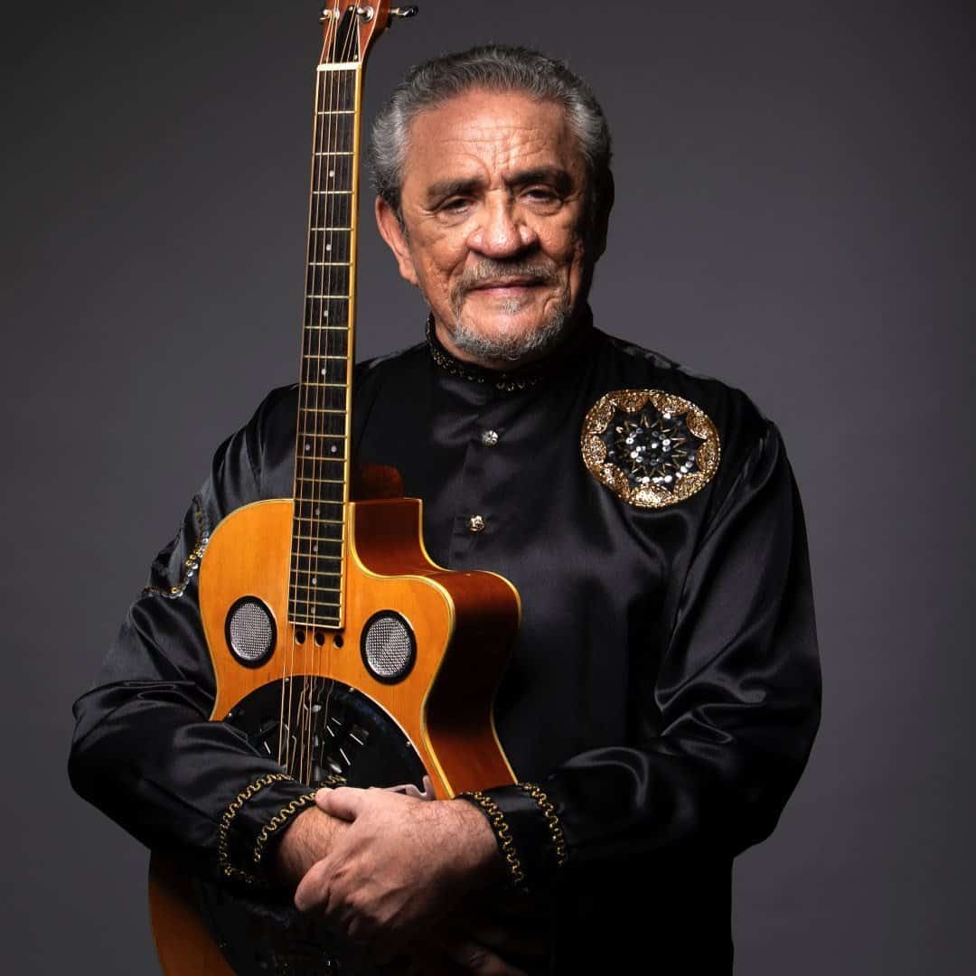 Zé Ramalho faz show em Juiz de Fora/MG no Shopping Jardim Norte no dia sábado, 11 de julho de 2026, às 18:00.
O evento será do estilo MPB e promete reunir fãs para uma noite especial de música ao vivo.
O show acontece no Shopping Jardim Norte, um espaço conhecido por receber eventos na cidade de Juiz de Fora.
Endereço: Av. Brasil, 6345 - Mariano Procópio, Juiz de Fora - MG, 36080-060, Brasil.
Ingressos disponíveis pelo centraldoseventos.com.br. Confira no link oficial do evento: https://centraldoseventos.com.br/festival-de-inverno-em-juiz-de-fora-2026.
Instagram do artista: https://www.instagram.com/zeramalho/.
O show de Zé Ramalho promete atrair fãs na cidade de Juiz de Fora.
Perguntas frequentes sobre o evento:
Pergunta: Quando acontece o show de Zé Ramalho em Juiz de Fora?
Resposta: O show acontece sábado, 11 de julho de 2026 às 18:00.
Pergunta: Onde acontece o evento?
Resposta: O evento acontece no Shopping Jardim Norte em Juiz de Fora.
Pergunta: Onde comprar ingressos?
Resposta: Os ingressos podem ser adquiridos no link oficial do evento: https://centraldoseventos.com.br/festival-de-inverno-em-juiz-de-fora-2026. - Zé Ramalho no Festival de Inverno em Juiz de Fora — Shopping Jardim Norte, sábado 11 de julho de 2026 às 18h