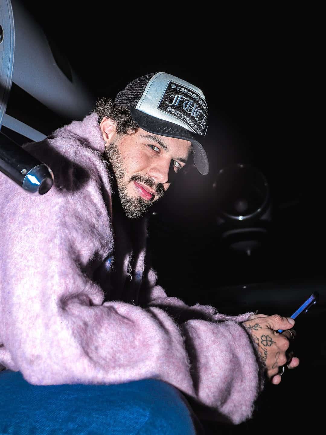 O rodeio de Colorado é considerado o maior do Sul do Brasil, uma das festas mais tradicionais do Paraná, chega a marca de 50 anos, reunindo emoção, adrelina e paixão pelo sertanejo. Com montarias de alto nível, grandes atrações musicais e uma estrutura completa para o público, o evento movimenta a cidade e fortalece a cultura do rodeio. Já no famoso Camarote Vip com uma vista privilegiada e muita gente bonita é um dos destaques.
“Só Colorado supera Colorado.”
Ingressos disponíveis em
https://www.totalacesso.com/events/50afestadopeaodecolorado - 50ª Festa Do Peao De Boiadeiro De Colorado - Jads & Jadson + Ze Felipe