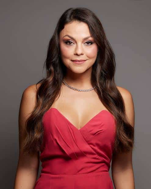 Bruna Louise faz show em Maringá/PR no Teatro Marista Maringá no dia sábado, 19 de dezembro de 2026, às 21:00.
O evento será do estilo Stand Up e promete reunir fãs para uma noite especial de música ao vivo.
O show acontece no Teatro Marista Maringá, um espaço conhecido por receber eventos na cidade de Maringá.
Endereço: 99 Avenida Itororo.
Ingressos disponíveis pelo diskingressos.com.br. Confira no link oficial do evento: https://www.diskingressos.com.br/evento/2614/19-12-2026/pr/maringa/bruna-louise-meus-15-anos.
Instagram do artista: https://www.instagram.com/abrunalouise/.
O show de Bruna Louise promete atrair fãs na cidade de Maringá.
Perguntas frequentes sobre o evento:
Pergunta: Quando acontece o show de Bruna Louise em Maringá?
Resposta: O show acontece sábado, 19 de dezembro de 2026 às 21:00.
Pergunta: Onde acontece o evento?
Resposta: O evento acontece no Teatro Marista Maringá em Maringá.
Pergunta: Onde comprar ingressos?
Resposta: Os ingressos podem ser adquiridos no link oficial do evento: https://www.diskingressos.com.br/evento/2614/19-12-2026/pr/maringa/bruna-louise-meus-15-anos. - Bruna Louise - Meus 15 Anos em Maringá no Teatro Marista, sábado 19 de dezembro de 2026 às 21h