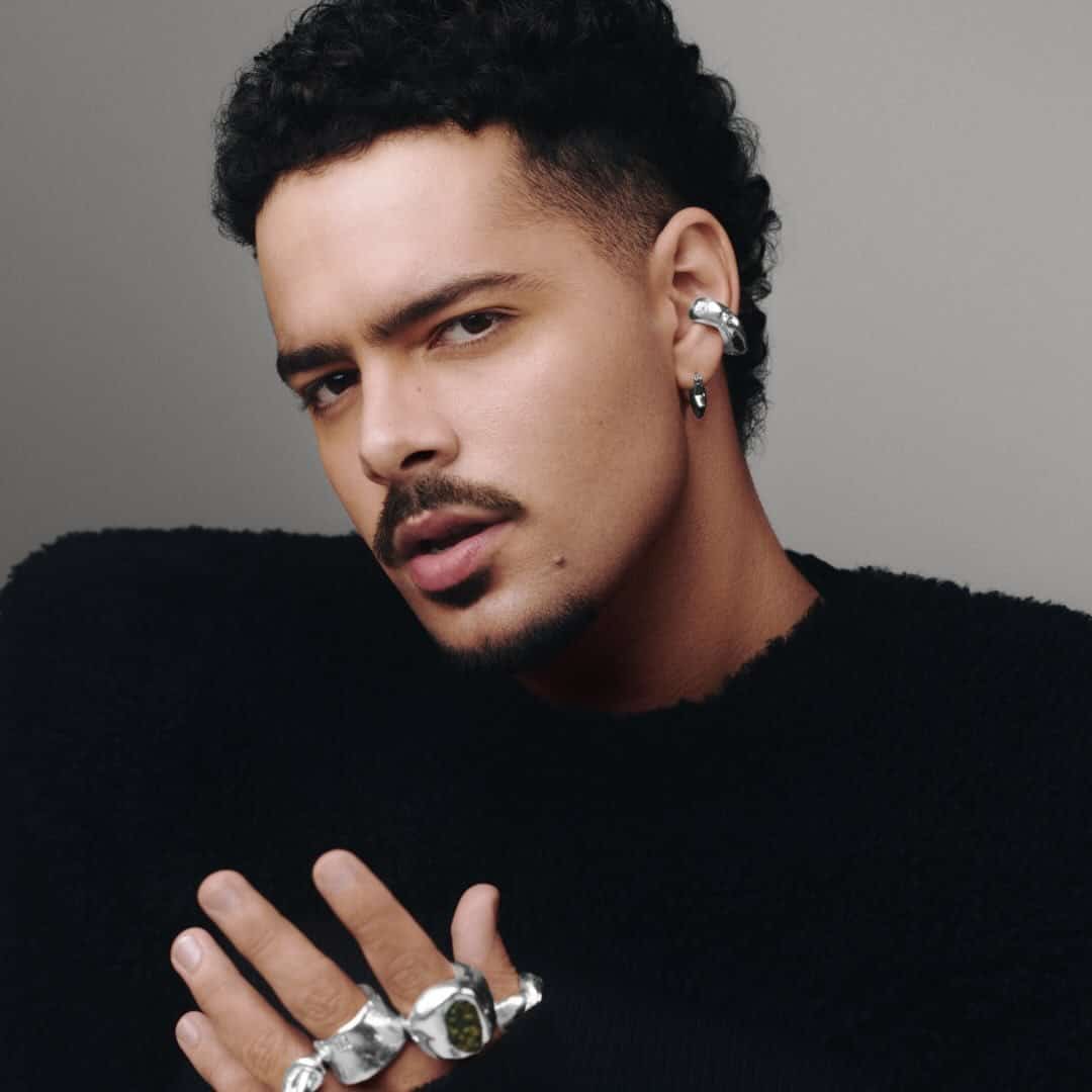 Pedro Sampaio faz show em Passo Fundo/RS no Gran Palazzo - Centro de Eventos no dia sexta-feira, 1 de maio de 2026, às 17:00.
O evento será do estilo Funk e promete reunir fãs para uma noite especial de música ao vivo.
O show acontece no Gran Palazzo - Centro de Eventos, um espaço conhecido por receber eventos na cidade de Passo Fundo.
Ingressos disponíveis pelo minhaentrada.com.br. Confira no link oficial do evento: https://minhaentrada.com.br/evento/pedro-sampaio-em-passo-fundo-28633.
Instagram do artista: https://www.instagram.com/pedrosampaio/.
O show de Pedro Sampaio promete atrair fãs na cidade de Passo Fundo.
Perguntas frequentes sobre o evento:
Pergunta: Quando acontece o show de Pedro Sampaio em Passo Fundo?
Resposta: O show acontece sexta-feira, 1 de maio de 2026 às 17:00.
Pergunta: Onde acontece o evento?
Resposta: O evento acontece no Gran Palazzo - Centro de Eventos em Passo Fundo.
Pergunta: Onde comprar ingressos?
Resposta: Os ingressos podem ser adquiridos no link oficial do evento: https://minhaentrada.com.br/evento/pedro-sampaio-em-passo-fundo-28633. - Pedro Sampaio em Passo Fundo no Gran Palazzo — sexta-feira, 1 de maio de 2026 às 17h