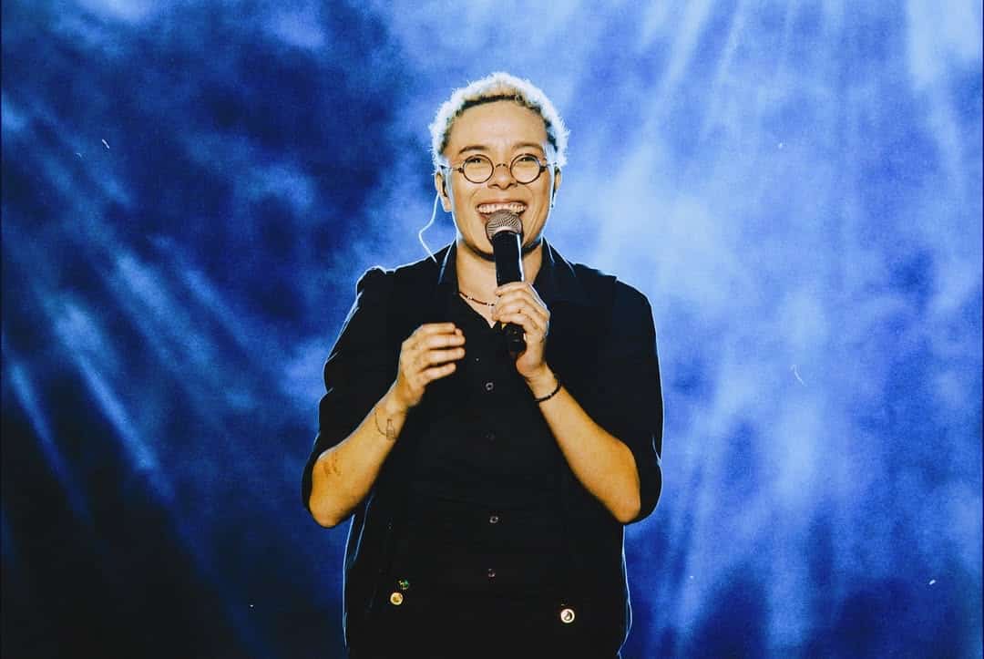 Maria Gadú faz show em Curitiba/PR no Teatro Guaíra no dia sexta-feira, 26 de junho de 2026, às 21:15.
O evento será do estilo MPB e promete reunir fãs para uma noite especial de música ao vivo.
O show acontece no Teatro Guaíra, um espaço conhecido por receber eventos na cidade de Curitiba.
Endereço: Rua Conselheiro Laurindo 175 Curitiba Pr.
Ingressos disponíveis pelo diskingressos.com.br. Confira no link oficial do evento: https://www.diskingressos.com.br/evento/2767/26-06-2026/pr/curitiba/maria-gadu.
Instagram do local: https://www.instagram.com/teatroguaira/. Instagram do artista: https://www.instagram.com/mariagadu/.
O show de Maria Gadú promete atrair fãs na cidade de Curitiba.
Perguntas frequentes sobre o evento:
Pergunta: Quando acontece o show de Maria Gadú em Curitiba?
Resposta: O show acontece sexta-feira, 26 de junho de 2026 às 21:15.
Pergunta: Onde acontece o evento?
Resposta: O evento acontece no Teatro Guaíra em Curitiba.
Pergunta: Onde comprar ingressos?
Resposta: Os ingressos podem ser adquiridos no link oficial do evento: https://www.diskingressos.com.br/evento/2767/26-06-2026/pr/curitiba/maria-gadu. - Maria Gadú em Curitiba no Teatro Guaíra, sexta-feira 26 de junho de 2026 às 21h15