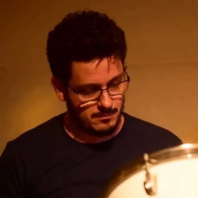 Rafael Canielo faz show em Belo Horizonte/MG no Mina Jazz Bar no dia quarta-feira, 1 de abril de 2026, às 20:30.
O evento será do estilo Jazz e promete reunir fãs para uma noite especial de música ao vivo.
O show acontece no Mina Jazz Bar, um espaço conhecido por receber eventos na cidade de Belo Horizonte.
Endereço: Av. Álvares Cabral, 17 - Centro, Belo Horizonte - MG, 30130-005, Brasil.
Consulte informações e ingressos nos canais oficiais do evento.
Instagram do local: https://www.instagram.com/minajazzbar/. Instagram do artista: https://www.instagram.com/rafacanielo/.
O show de Rafael Canielo promete atrair fãs na cidade de Belo Horizonte.
Perguntas frequentes sobre o evento:
Pergunta: Quando acontece o show de Rafael Canielo em Belo Horizonte?
Resposta: O show acontece quarta-feira, 1 de abril de 2026 às 20:30.
Pergunta: Onde acontece o evento?
Resposta: O evento acontece no Mina Jazz Bar em Belo Horizonte. - Rafael Canielo apresenta Especial Michael Bublé em Belo Horizonte Mina Jazz Bar quarta-feira 1 de abril 20:30