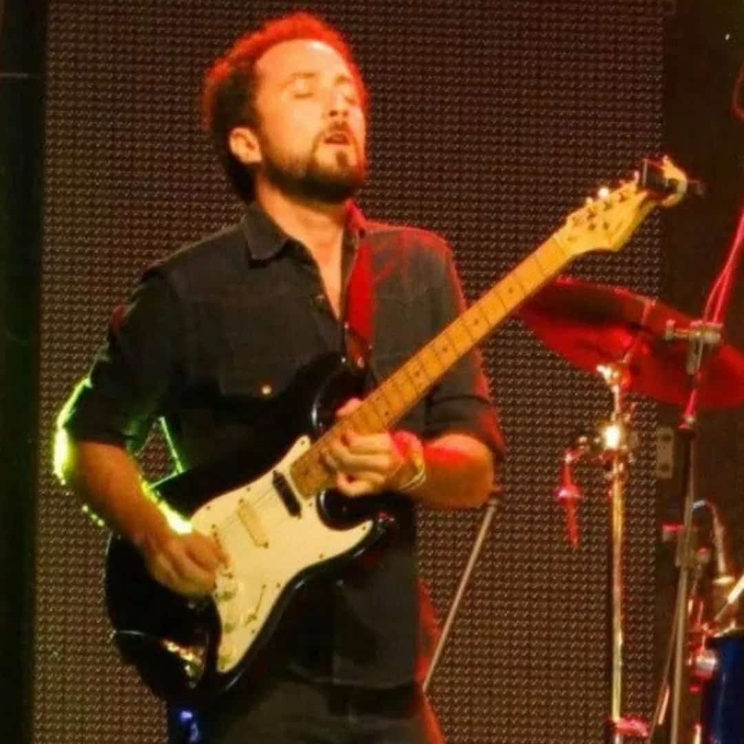 Nicola Spolidoro faz show em Porto Alegre/RS no Espaço Cultural 512 no dia quinta-feira, 12 de março de 2026, às 21:00.
O evento será do estilo Jazz e promete reunir fãs para uma noite especial de música ao vivo.
O show acontece no Espaço Cultural 512, um espaço conhecido por receber eventos na cidade de Porto Alegre.
Endereço: R. João Alfredo, 512 - Cidade Baixa, Porto Alegre - RS, 90050-230, Brasil.
Consulte informações e ingressos nos canais oficiais do evento.
Instagram do local: https://www.instagram.com/espacocultural512/. Instagram do artista: https://instagram.com/nicola_spolidoro.
O show de Nicola Spolidoro promete atrair fãs na cidade de Porto Alegre.
Perguntas frequentes sobre o evento:
Pergunta: Quando acontece o show de Nicola Spolidoro em Porto Alegre?
Resposta: O show acontece quinta-feira, 12 de março de 2026 às 21:00.
Pergunta: Onde acontece o evento?
Resposta: O evento acontece no Espaço Cultural 512 em Porto Alegre. - Nicola Spolidoro Blues e Jazz Acústico em Porto Alegre no Espaço Cultural 512 quinta-feira 12 de março 21h