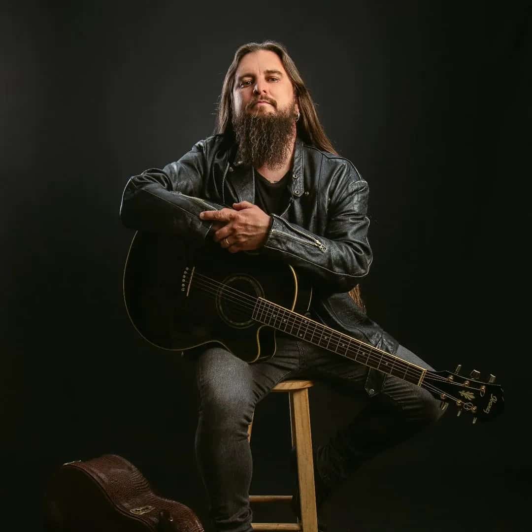 Junior Stemposki faz show em Curitiba/PR no Resistência Rock Bar no dia quinta-feira, 12 de março de 2026, às 20:30.
O evento será do estilo Rock e promete reunir fãs para uma noite especial de música ao vivo.
O show acontece no Resistência Rock Bar, um espaço conhecido por receber eventos na cidade de Curitiba.
Endereço: Av. da Integração, 935 - Bairro Alto, Curitiba - PR, 82840-290, Brasil.
Consulte informações e ingressos nos canais oficiais do evento.
Instagram do local: https://www.instagram.com/resistenciarock/. Instagram do artista: https://instagram.com/juniorstemposki.
O show de Junior Stemposki promete atrair fãs na cidade de Curitiba.
Perguntas frequentes sobre o evento:
Pergunta: Quando acontece o show de Junior Stemposki em Curitiba?
Resposta: O show acontece quinta-feira, 12 de março de 2026 às 20:30.
Pergunta: Onde acontece o evento?
Resposta: O evento acontece no Resistência Rock Bar em Curitiba. - Junior Stemposki em Curitiba no Resistência Rock Bar, quinta-feira 12 de março de 2026 às 20:30