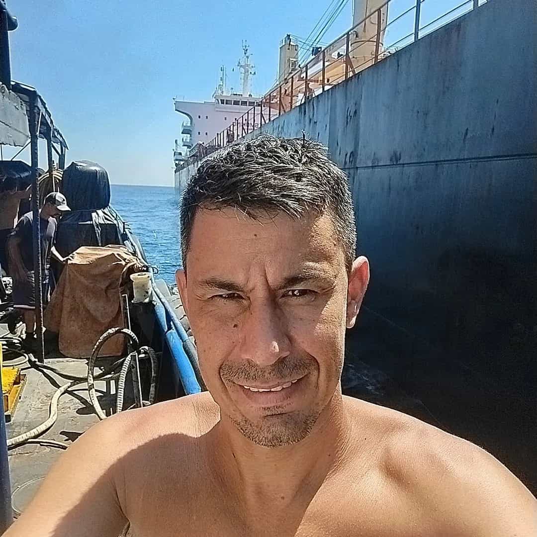 Dj Pitaa ao vivo em Santos Ilha Music Bar quinta-feira, 2 de abril de 2026 às 18:00