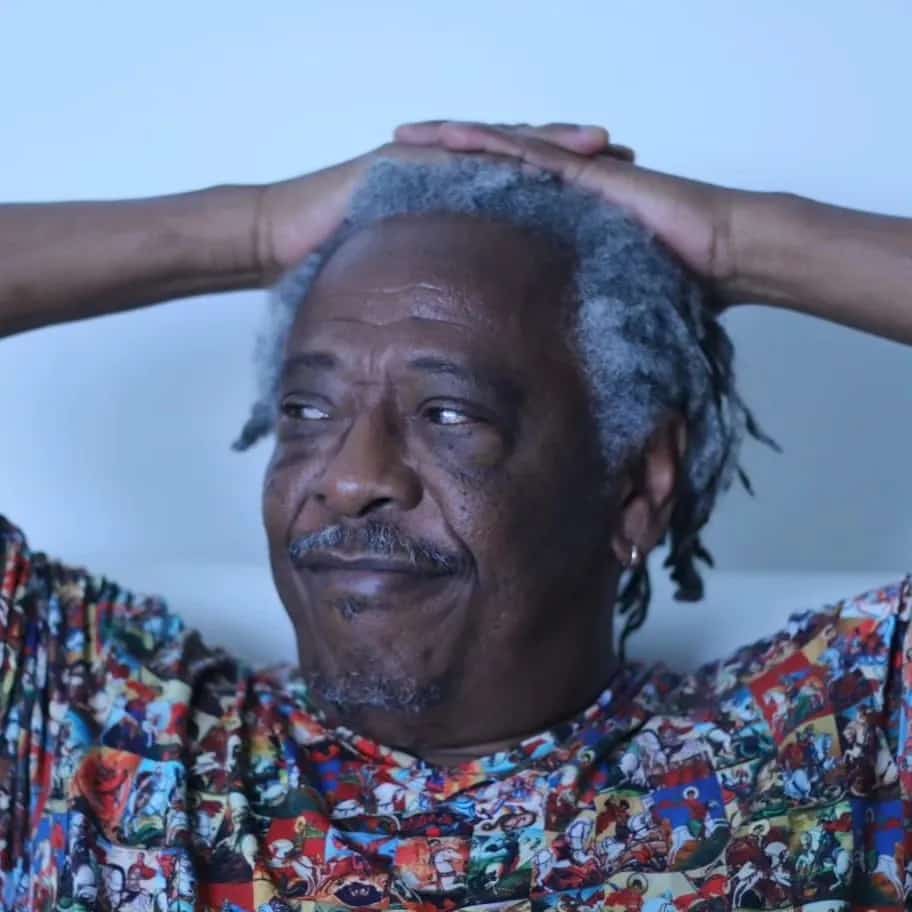 Tizumba faz show em Belo Horizonte/MG no Bar e Museu Clube da Esquina no dia quarta-feira, 1 de abril de 2026, às 19:00.
O evento será do estilo Axé e promete reunir fãs para uma noite especial de música ao vivo.
O show acontece no Bar e Museu Clube da Esquina, um espaço conhecido por receber eventos na cidade de Belo Horizonte.
Endereço: R. Paraisópolis, 738 - Santa Tereza, Belo Horizonte - MG, 31010-330, Brasil.
Consulte informações e ingressos nos canais oficiais do evento.
Instagram do local: https://www.instagram.com/bardomuseuclubedaesquina/. Instagram do artista: https://www.instagram.com/mauricio_tizumba/.
O show de Tizumba promete atrair fãs na cidade de Belo Horizonte.
Perguntas frequentes sobre o evento:
Pergunta: Quando acontece o show de Tizumba em Belo Horizonte?
Resposta: O show acontece quarta-feira, 1 de abril de 2026 às 19:00.
Pergunta: Onde acontece o evento?
Resposta: O evento acontece no Bar e Museu Clube da Esquina em Belo Horizonte. - Oficina de Tambor — Tizumba em Belo Horizonte no Bar e Museu Clube da Esquina, quarta-feira 1 de abril de 2026 às 19h