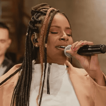 Thaís Moreira ®️ faz show em Belo Horizonte/MG no Clube de Jazz do Café com Letras no dia terça-feira, 31 de março de 2026, às 20:00.
O evento será do estilo Soul e promete reunir fãs para uma noite especial de música ao vivo.
O show acontece no Clube de Jazz do Café com Letras, um espaço conhecido por receber eventos na cidade de Belo Horizonte.
Endereço: R. Antônio de Albuquerque, 47 - Funcionários, Belo Horizonte - MG, 30112-010, Brasil.
Consulte informações e ingressos nos canais oficiais do evento.
Instagram do local: https://www.instagram.com/clubedejazzdocafe/. Instagram do artista: https://instagram.com/thaismoreiraoficial.
O show de Thaís Moreira ®️ promete atrair fãs na cidade de Belo Horizonte.
Perguntas frequentes sobre o evento:
Pergunta: Quando acontece o show de Thaís Moreira ®️ em Belo Horizonte?
Resposta: O show acontece terça-feira, 31 de março de 2026 às 20:00.
Pergunta: Onde acontece o evento?
Resposta: O evento acontece no Clube de Jazz do Café com Letras em Belo Horizonte. - Thaís Moreira ®️ em Divas do Soul no Clube de Jazz do Café com Letras, Belo Horizonte MG, terça-feira 31 de março de 2026 às 20h