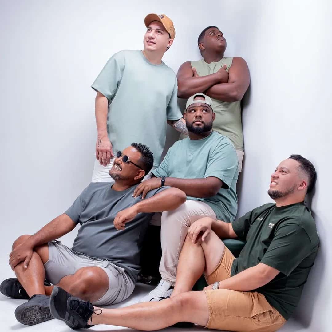 A Firma faz show em Belo Horizonte/MG no Alpendre 70 no dia sexta-feira, 13 de março de 2026, às 18:00.
O evento será do estilo Samba e promete reunir fãs para uma noite especial de música ao vivo.
O show acontece no Alpendre 70, um espaço conhecido por receber eventos na cidade de Belo Horizonte.
Endereço: R. Mármore, 70 - Santa Tereza, Belo Horizonte - MG, 30310-390, Brasil.
Consulte informações e ingressos nos canais oficiais do evento.
Instagram do local: https://www.instagram.com/alpendre70/. Instagram do artista: https://instagram.com/grupoafirmaoficial.
O show de A Firma promete atrair fãs na cidade de Belo Horizonte.
Perguntas frequentes sobre o evento:
Pergunta: Quando acontece o show de A Firma em Belo Horizonte?
Resposta: O show acontece sexta-feira, 13 de março de 2026 às 18:00.
Pergunta: Onde acontece o evento?
Resposta: O evento acontece no Alpendre 70 em Belo Horizonte. - A Firma ao vivo em Belo Horizonte no Alpendre 70, sexta-feira 13 de março de 2026 às 18h