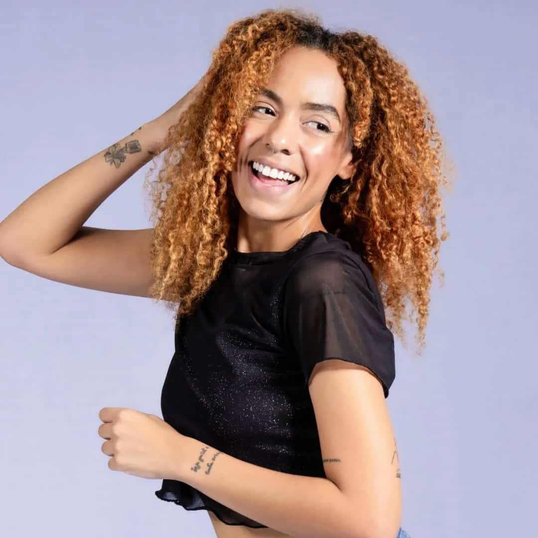 Elisa Dias E Trio faz show em São Paulo/SP no Bourbon Street Music Club no dia terça-feira, 24 de março de 2026, às 20:30.
O evento será do estilo MPB e promete reunir fãs para uma noite especial de música ao vivo.
O show acontece no Bourbon Street Music Club, um espaço conhecido por receber eventos na cidade de São Paulo.
Endereço: R. dos Chanés, 127 - Moema, São Paulo - SP, 04087-031, Brasil.
Consulte informações e ingressos nos canais oficiais do evento.
Instagram do local: https://www.instagram.com/bourbon_street/. Instagram do artista: https://instagram.com/elisadiasss.
O show de Elisa Dias E Trio promete atrair fãs na cidade de São Paulo.
Perguntas frequentes sobre o evento:
Pergunta: Quando acontece o show de Elisa Dias E Trio em São Paulo?
Resposta: O show acontece terça-feira, 24 de março de 2026 às 20:30.
Pergunta: Onde acontece o evento?
Resposta: O evento acontece no Bourbon Street Music Club em São Paulo. - Elis Regina por Elisa Dias — Elisa Dias E Trio em São Paulo Bourbon Street Music Club terça-feira 24 de março 20:30