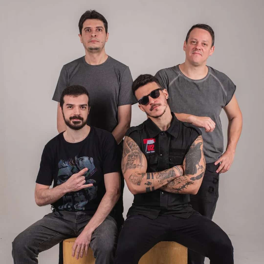 The Hoc's faz show em Recife/PE no Downtown Pub ZN no dia sábado, 21 de março de 2026, às 21:00.
O evento será do estilo Rock e promete reunir fãs para uma noite especial de música ao vivo.
O show acontece no Downtown Pub ZN, um espaço conhecido por receber eventos na cidade de Recife.
Endereço: Rua Conselheiro Portela, 560 - Espinheiro, Recife - PE, 52020-035, Brasil.
Consulte informações e ingressos nos canais oficiais do evento.
Instagram do local: https://www.instagram.com/downtownpubzn/. Instagram do artista: https://instagram.com/thehocs.
O show de The Hoc's promete atrair fãs na cidade de Recife.
Perguntas frequentes sobre o evento:
Pergunta: Quando acontece o show de The Hoc's em Recife?
Resposta: O show acontece sábado, 21 de março de 2026 às 21:00.
Pergunta: Onde acontece o evento?
Resposta: O evento acontece no Downtown Pub ZN em Recife. - The Hoc's no Planeta Rock em Recife Downtown Pub ZN sábado, 21 de março de 2026 às 21h