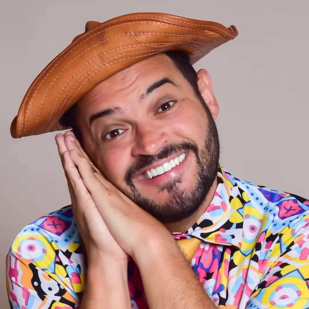 Matheus Lourenço de Souza Martone (Fortaleza, 18 de maio de 1984), mais conhecido pelo seu nome artístico de Matheus Ceará, é um humorista, ator, produtor e redator brasileiro. Atualmente faz parte do elenco principal da A Praça é Nossa no SBT desde 2012.
