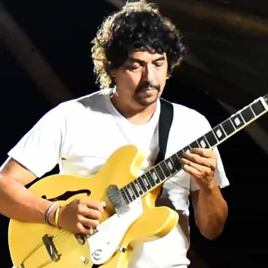Eugenio Aramuni no Bar e Museu Clube da Esquina — Belo Horizonte