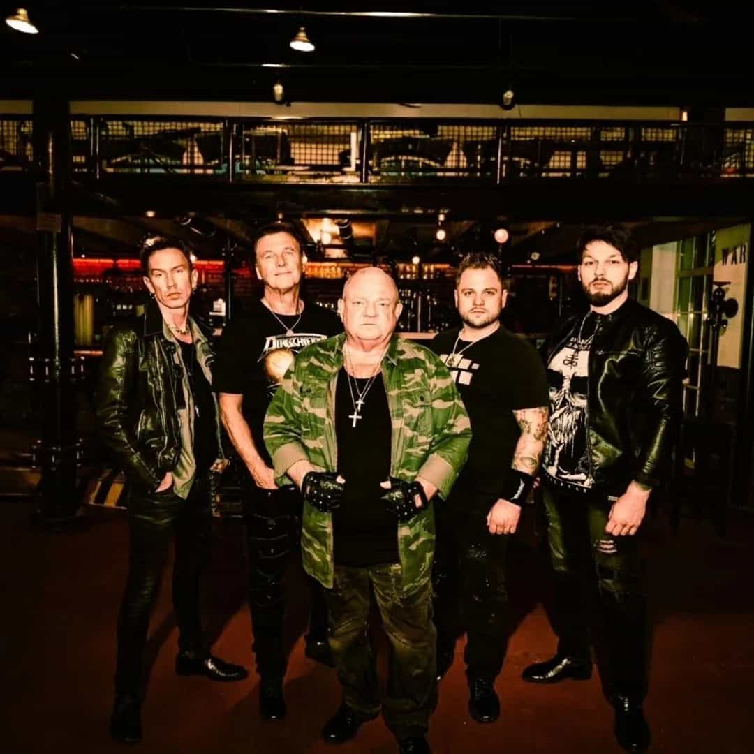 Dirkschneider é a banda de metal liderada por Udo Dirkschneider, ex-vocalista do Accept, conhecida por tocar clássicos da banda alemã. Veja a agenda no Rolê Agora.