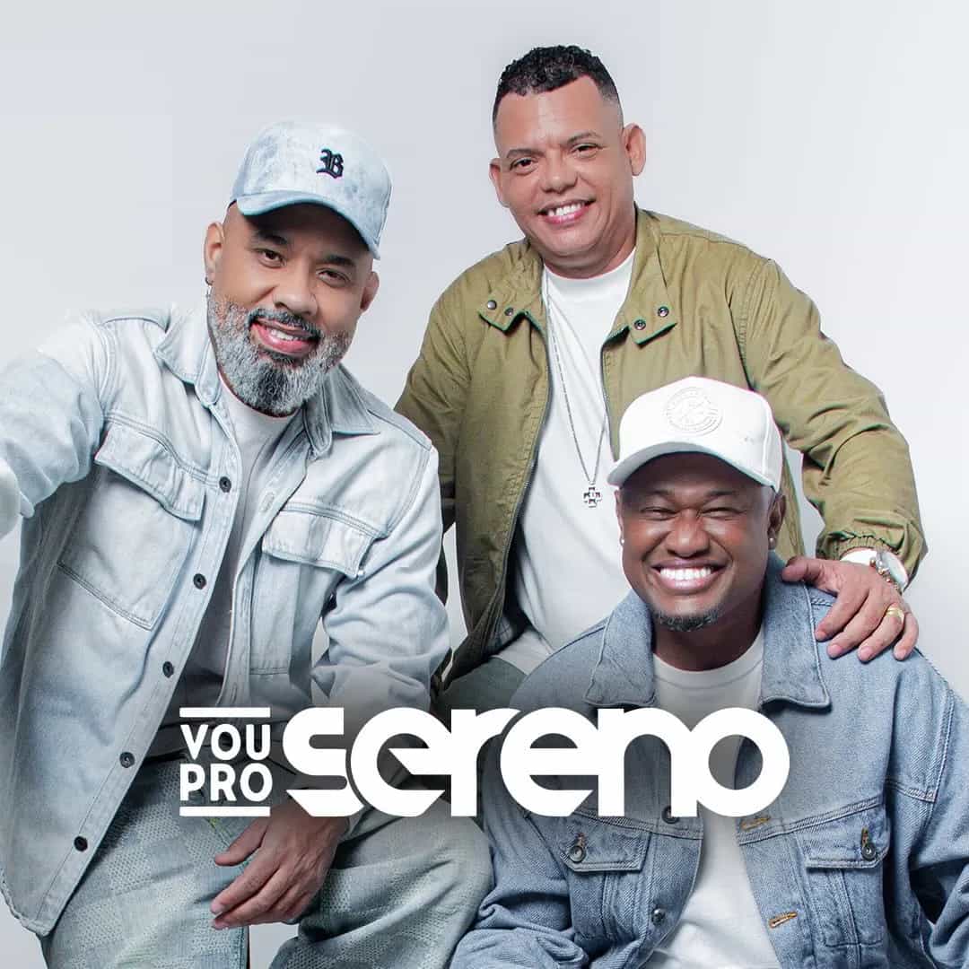 SO Vou Pro Sereno ou “VPS”, como chamam os fãs é formado por Alex Sereno (Tantã e Voz), Júlio César (Pandeiro e Voz), Paulinho (Reco-reco e Voz) e Rodrigo Sereno (Violão e Voz).
Enganam-se quem acha que o grupo é novo na estrada. Formado em 1997, já contam 20 anos de palcos, sua raiz é na Zona Oeste do Rio (“Alô Alô Realengo”) e vem de berço sua relação com o samba.