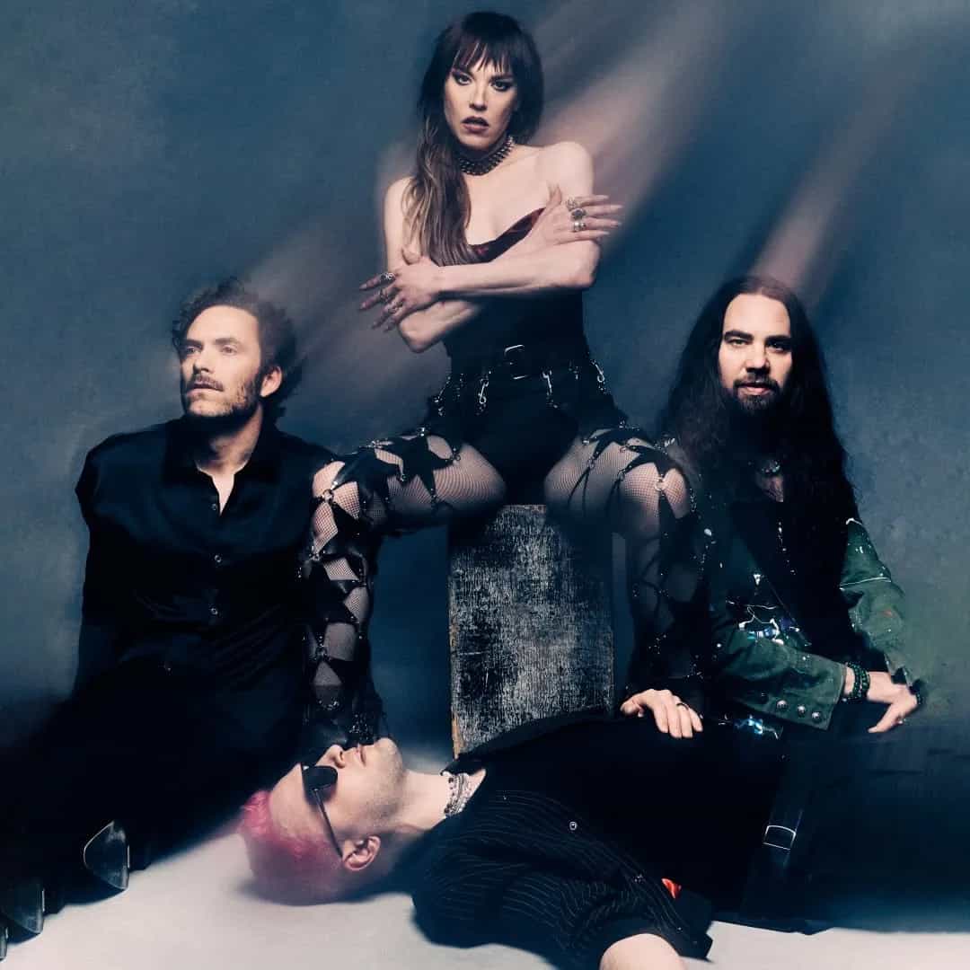 Halestorm é uma banda americana de rock formada em 1997, liderada por Lzzy Hale. Conhecida por hits como 'Love Bites' e 'I Miss the Misery'. Veja a agenda no Rolê Agora.
